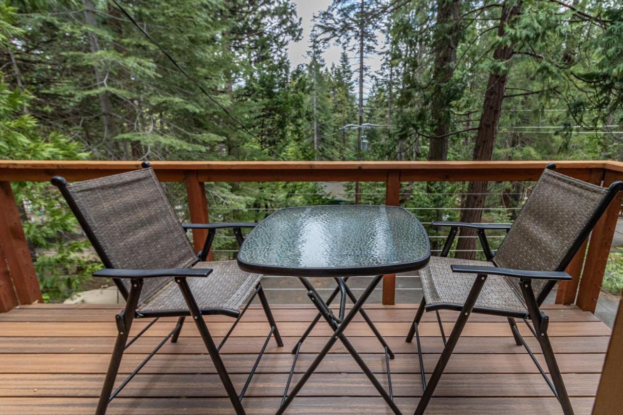 Yosemite Silvertip * Fish Camp